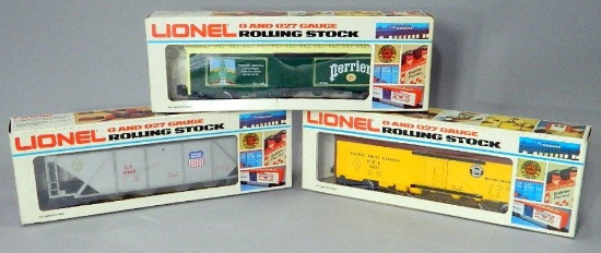 Lionel Rolling Stock Hopper and Reefers