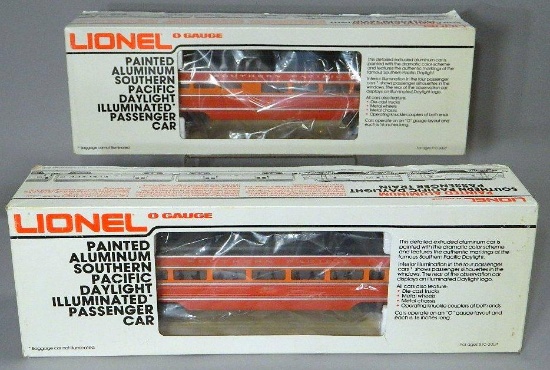 Lionel Painted Aluminum Southern Pacific Daylight Illuminated Passenger Cars