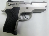 Smith& Wesson 4013 TSW 40 S&W Stainless