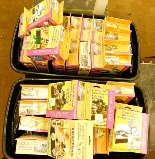 Diorama Kits, 2 Tubs