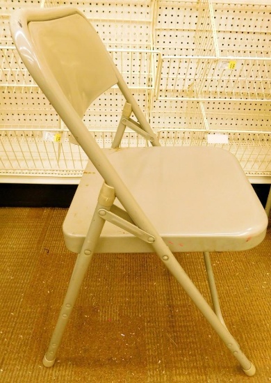 Metal Folding Chairs, 8 Units