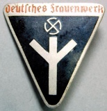 German WW2 Women's Deutsches Frauenwerk Workers Badge