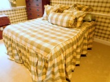 Queen Size Bed with Complete Linens and Pillows