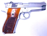 Smith & Wesson Model 39-2 9mm Semi-auto Pistol