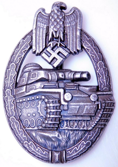 WWII Army Silver Tank Assault Badge