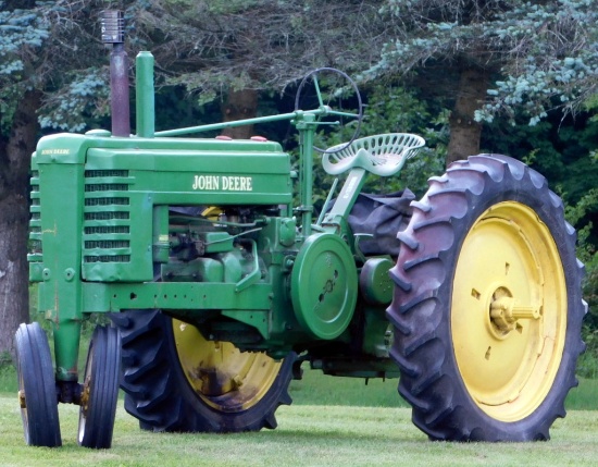 TRACTOR and FARM EQUIPMENT AUCTION