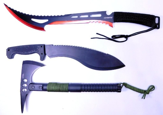 Grouping of Edged Weapons, Excellent
