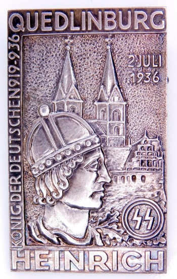 German World War II Waffen Elite 1936 HEINRICH Quedlinburg Roman Soldier Badge