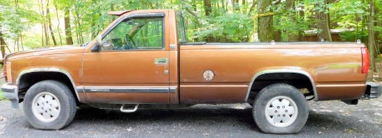 1989 GMC Sierra SLE 4x4 Pickup Truck