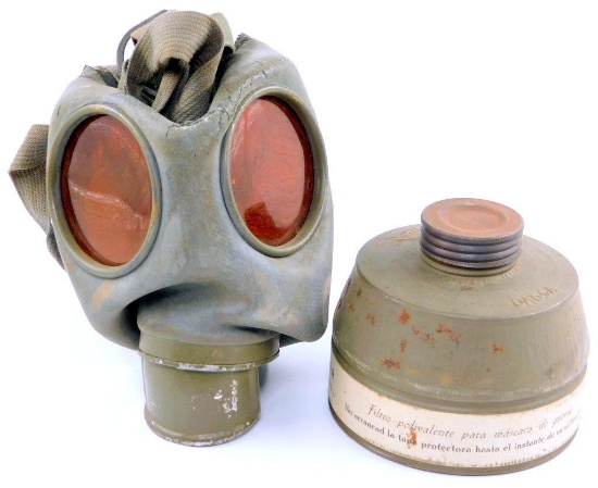 German WWII Army HEER Gas Mask and Canister
