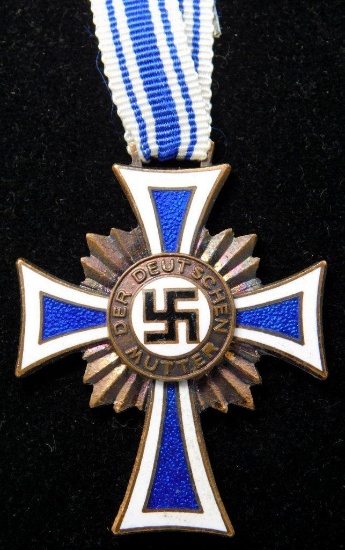 German World War II Mothers Cross in Bronze