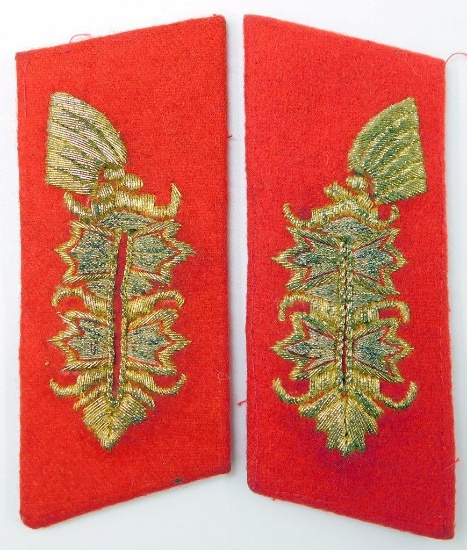 Pair of German WWII Army HEER General Collar Tabs