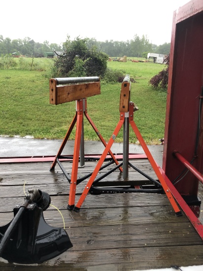 Rolling sawhorses