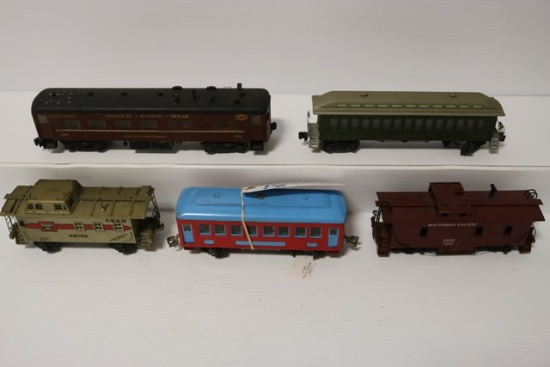 Custom caboose and passenger cars