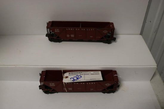 2 Lionel O gauge 643625 hopper cars with brace