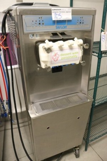 Taylor 794-33 twist soft serve machine – 3 phase – water cooled - M0092483