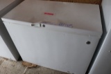 GE 8 cuft chest freezer w/ dented lid