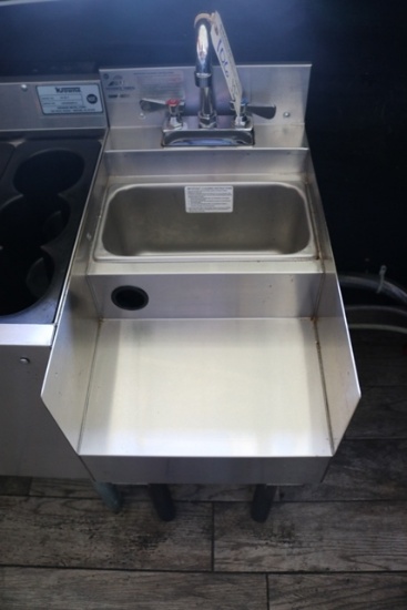 Advance CR-RS-12 stainless hand sink with blender station
