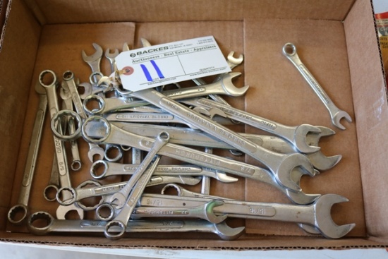 Box open & box wrenches stand & metric