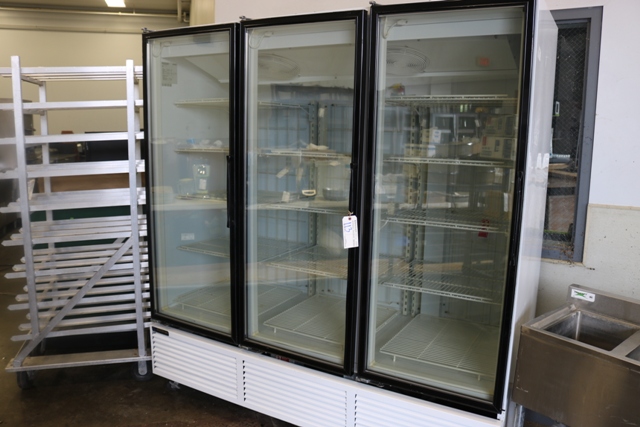 Masterbilt Blg 74hd 3 Glass Door Freezer Works Good