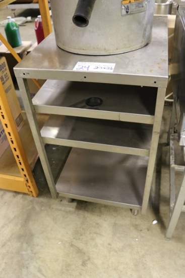 20"x26" Stainless table with stainless undershelves