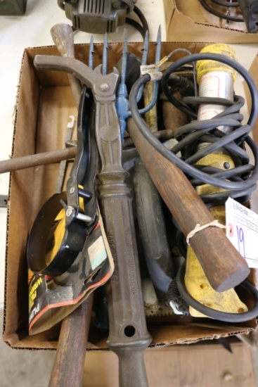 Flat of misc tools - light/filter wrench/hammers