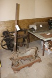 Hand shear