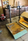 Electronic engine lift