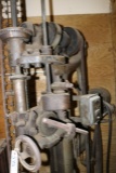 Cincinnati 21 belt drive drill press w/ 14” x 20” drilling table