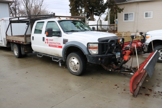 2008 Ford F450 XL Super Duty V-8 - 6.7 liter Power stroke crew cab truck w/