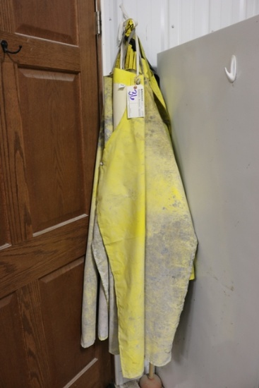 Vinyl aprons