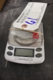 Carat series mo. YJ103 digital scale