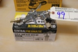 Central pneumatic touch up air spray gun