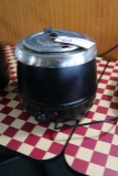 Soup kettle with thermostat