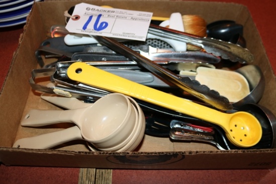 Box flat of misc. kitchen small wares