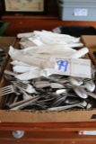 Box forks & spoons