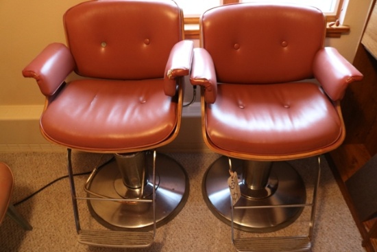 Times 2 - Barber chairs