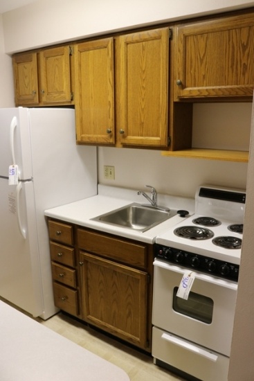 Room 183 - Kitchenette 88" uppers, 36" base, & 86" island cabinets
