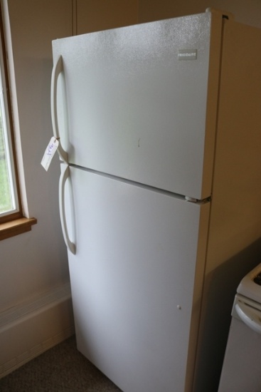 Frigidaire FFHT1713LW5 refrigerator  04/11