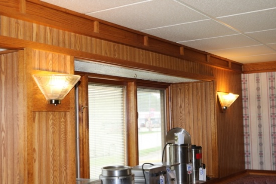 Times 5 - Lighted wall sconces