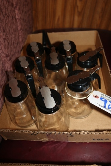 Times 8 - Syrup dispensers with lids
