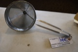 China top stainless colanders