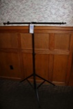Microphone stand