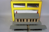 Rail King Cream/Brown Passenger station w/dual platforms 30-9050