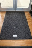 4' x 6 ' patterned rug