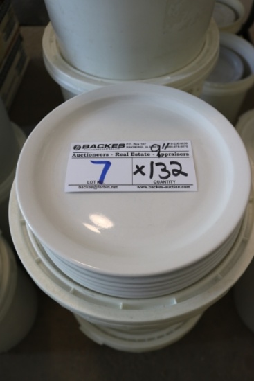 Times 132 - 9" round Porcelana white plates