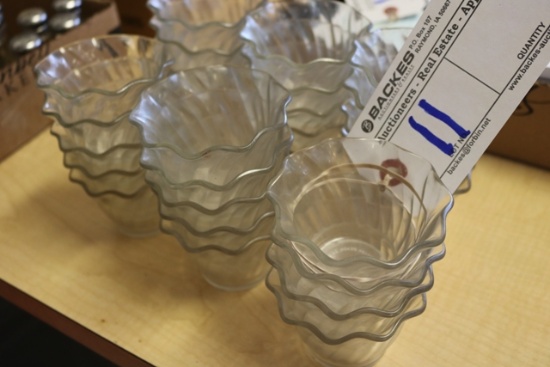 All to go - Plastic sundae dishes