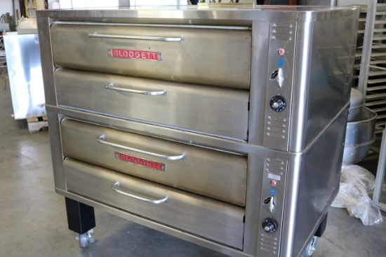 Fabulous Blodgett 981-P stacked gas slate deck pizza ovens, 50,000 btu, own