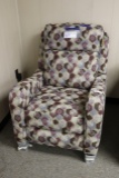 Chair with power recline - has cord