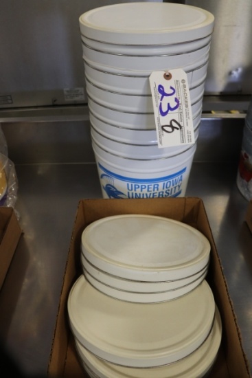 All to go - 8 Upper Iowa popcorn tins with lids